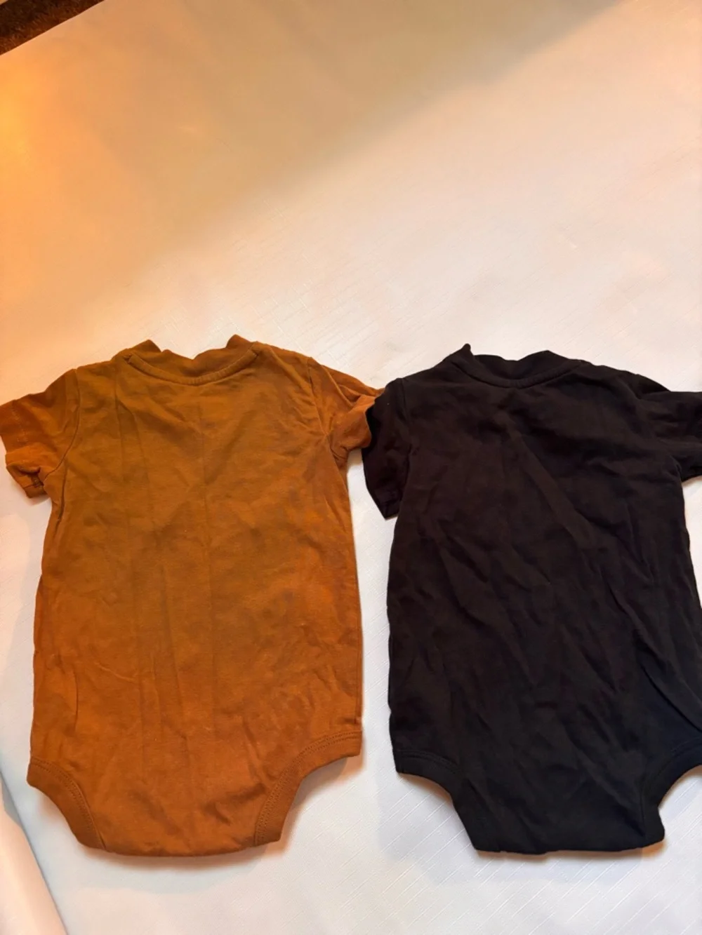 Carhartt Baby Short Sleeve Bodysuit bundle Brown & black - Picture 4 of 4